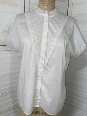 Vintage Blouse Sz Large White Eyelet Lace LADY ARROW 70s 80s COTTAGE Button Down